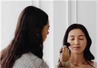 TALLER DE MAQUILLAJE